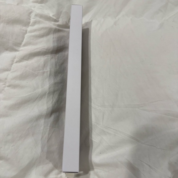 Genuine Google unopened box 
Pixel Watch Active Band - Obsidian Black - Picture 3 of 10